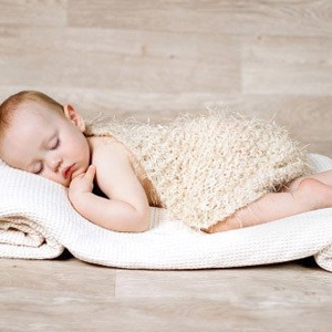 睡出好头型 宝贝枕头选择很重要！
