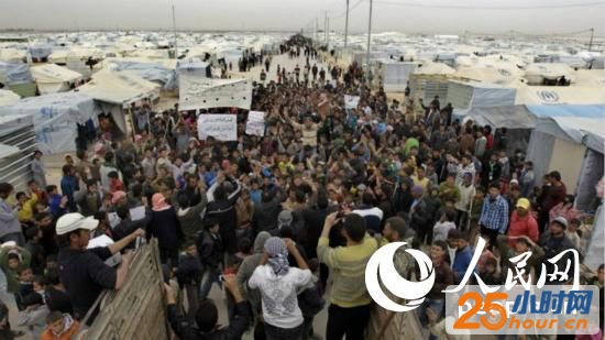 　澳大利亚宣布将一次性从叙利亚和伊拉克额外接收1.2万难民，所接收难民都将获得永久居留权。