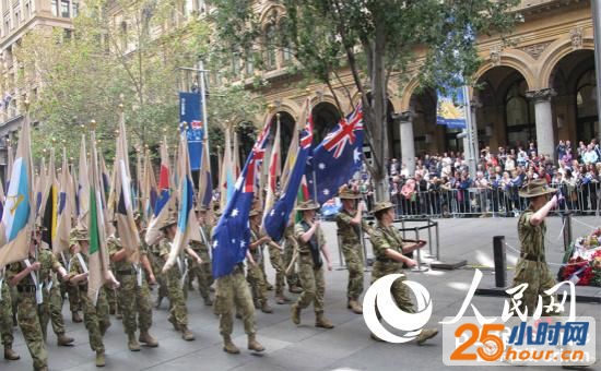 4月25日，澳大利亚举行澳新军团100周年纪念，全国多达27.5万民众参与了此次活动。