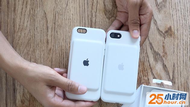 iPhone 7的新版电池保护套（右）跟上一代对比