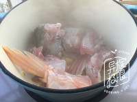 萝卜白菜鱼头汤的做法步骤5