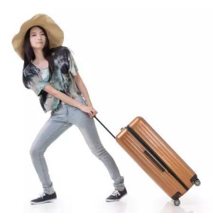 带轮行李箱将被禁止登机 还能不能一起飞翔