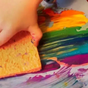 创造力提升：你和孩子玩过这样的彩虹画吗？