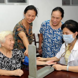 新型敬老养老服务中心投用　探索发展高端养老产业